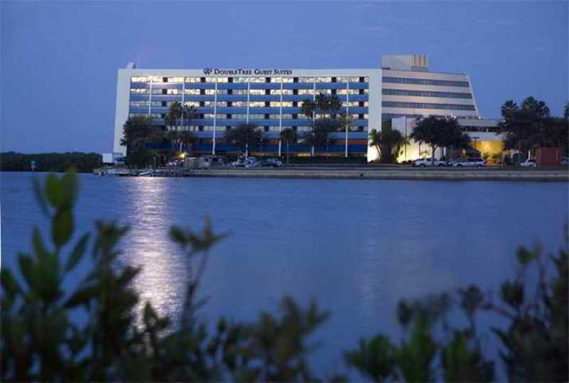 Doubletree By Hilton Tampa Rocky Point Waterfront Hotel Exterior foto